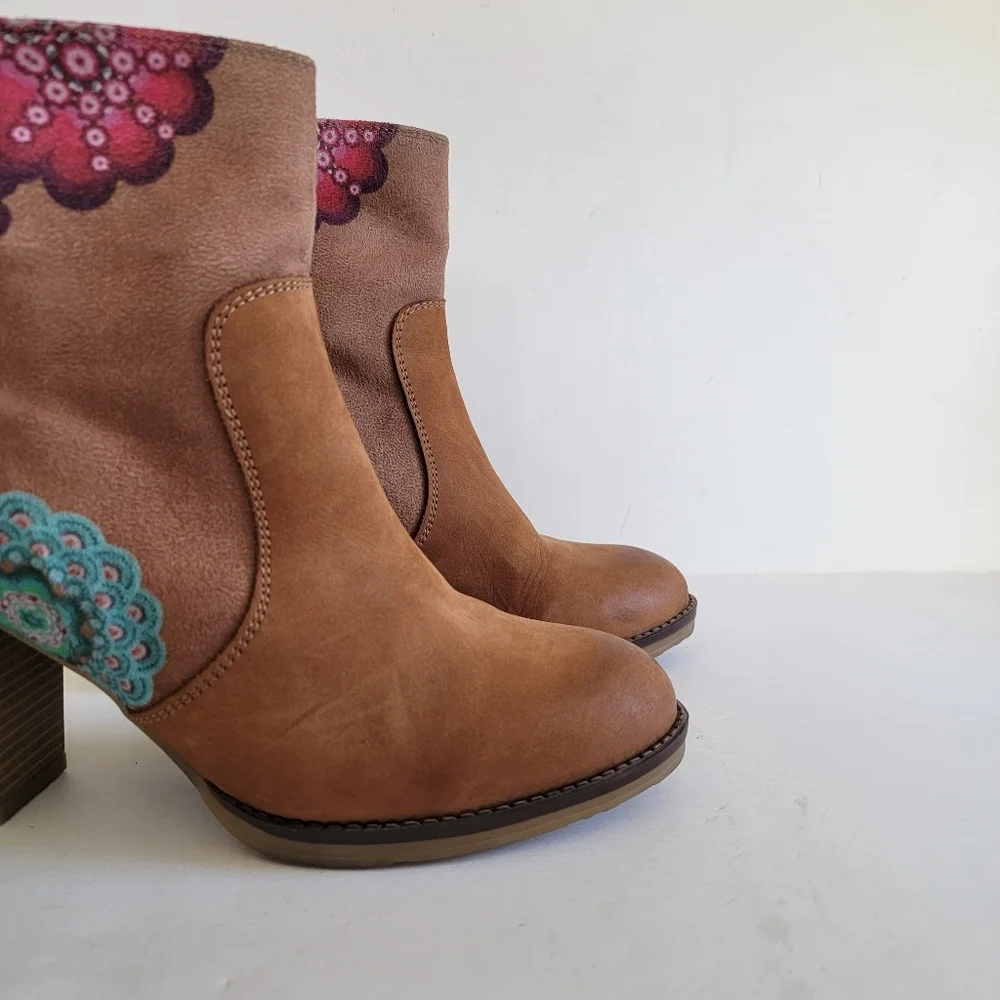 Desigual Tan Suede Ankle Boots Size 41 US 10 Boho Pink Turquoise Floral Eclectic